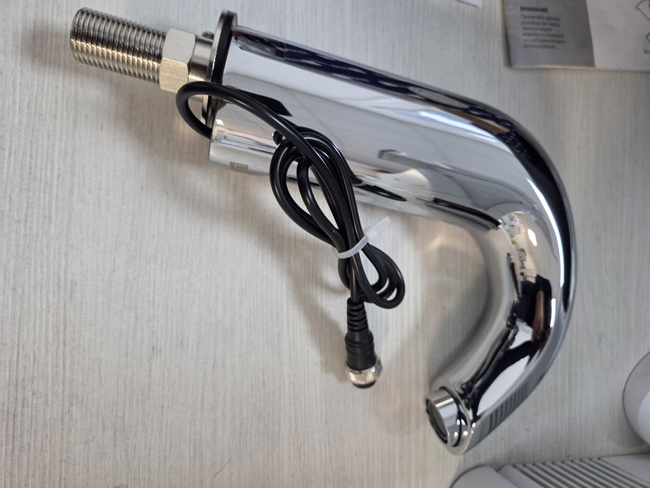 Продам сенсорный смеситель