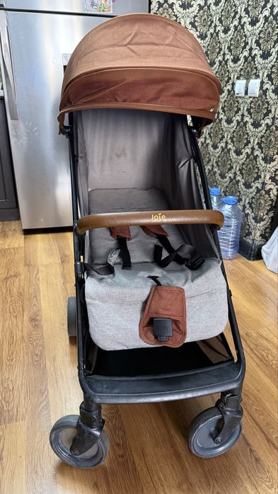 Коляска Joie Pact Max