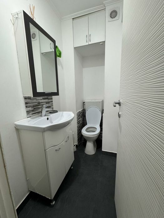 Inchiriez apartament 4 camere