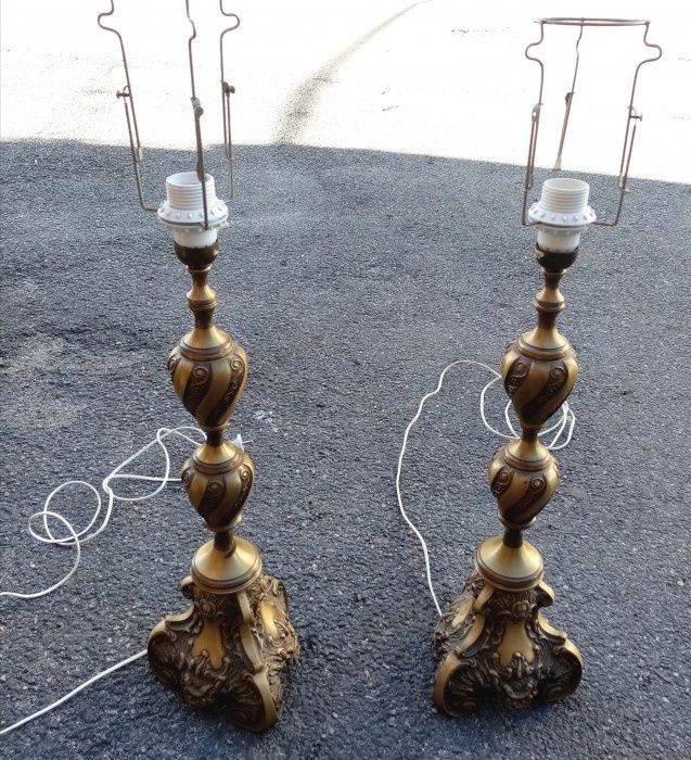 Elegant set de 2 veioze din bronz masiv în stilul Baroc și abajur din