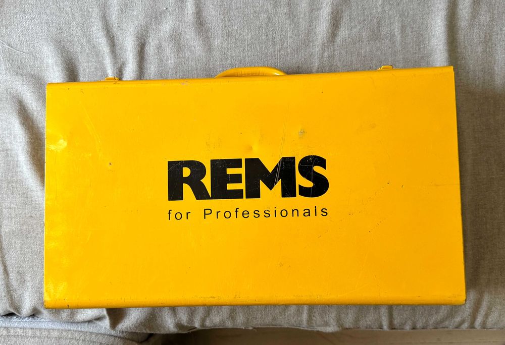 Presa REMS Mini Press 22V ACC 2024 cu 5 Bacuri M15 M18 M22 M28 M35 Kit