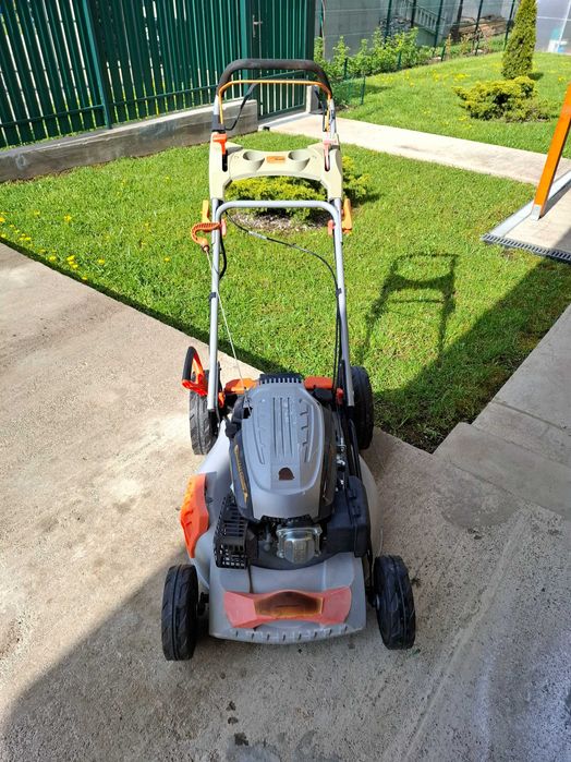 Masina de tuns gazon Ruris RX441S
