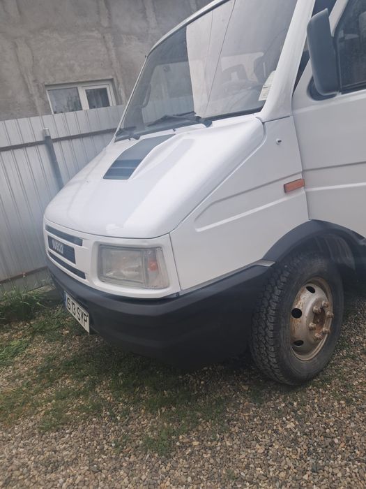 Vând iveco basculabil