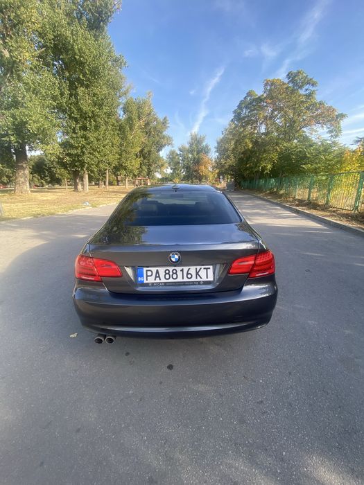 BMW         320d E92