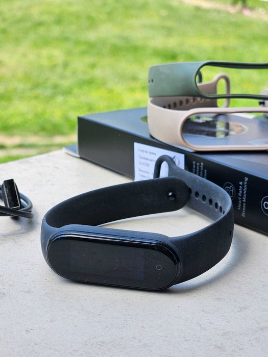 Смарт гривна Xiaomi Mi smart band 5