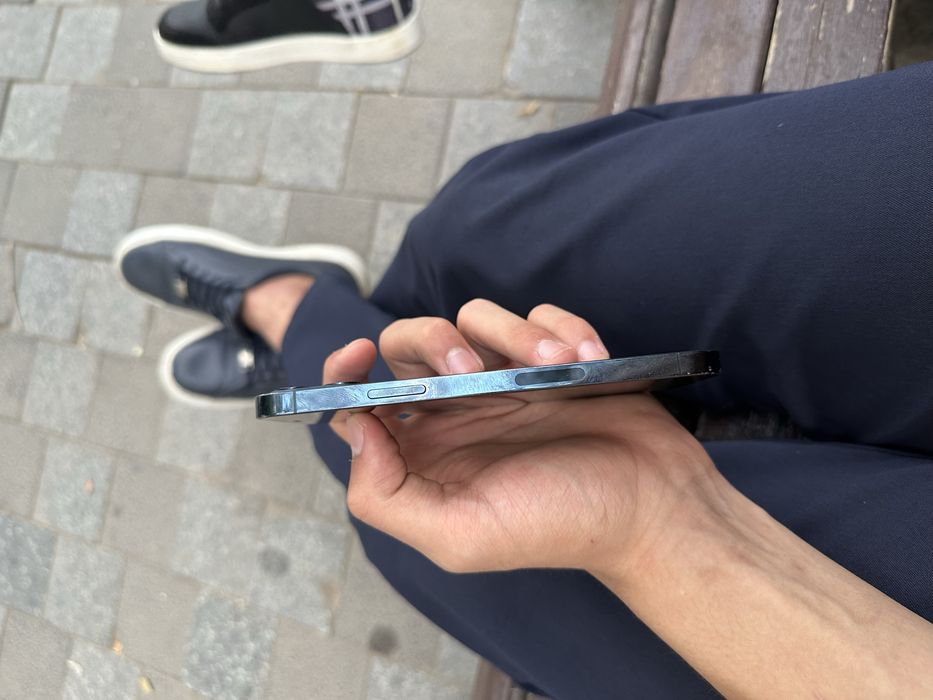 iPhone 12 pro 128