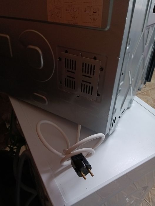 Чисто нова иноксова печка за вграждане Privileg с 2 години гаранция!