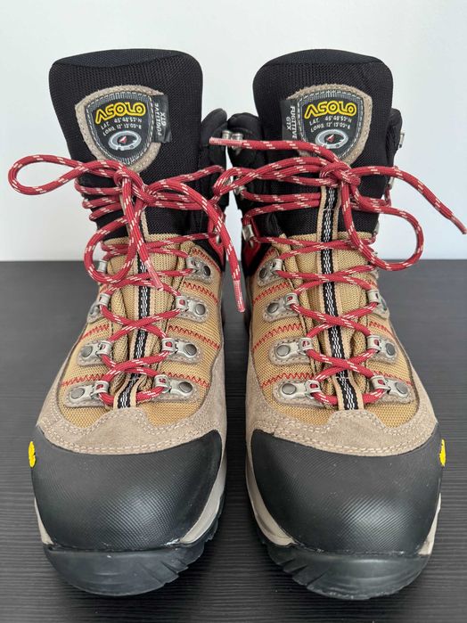 bocanci de trekking noi Asolo Fugitive GTX