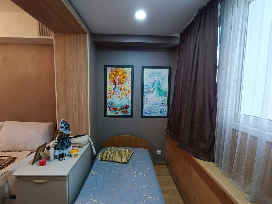 м. Космонавтов 3/9/12 70м2 VP