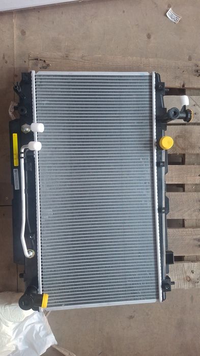 Радиатор rav 4 2001 года aca 20