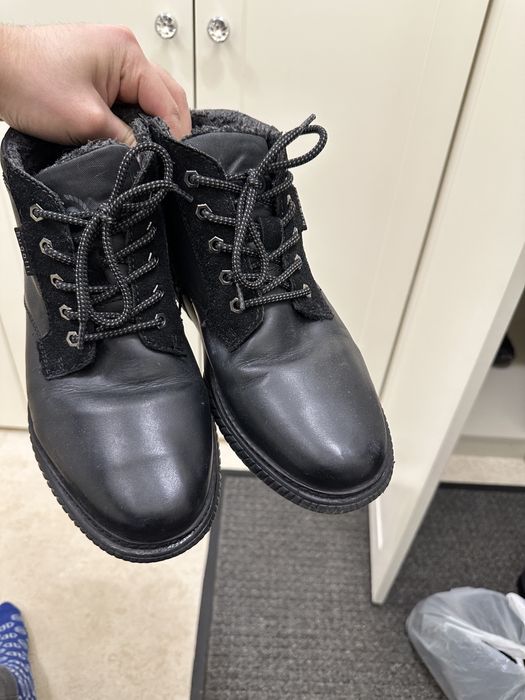 Продам кроссовки и туфли