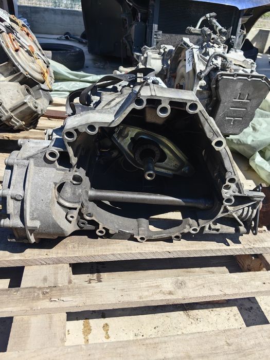 Ръчна скоростна кутия Audi A4 B8 2.0 TDI 16V 2009 6ск - KXP