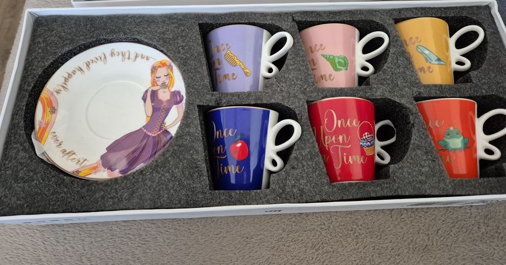Уникален комплект за кафе с принцеси