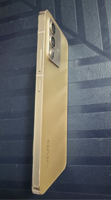 Продается Vivo V23 5G