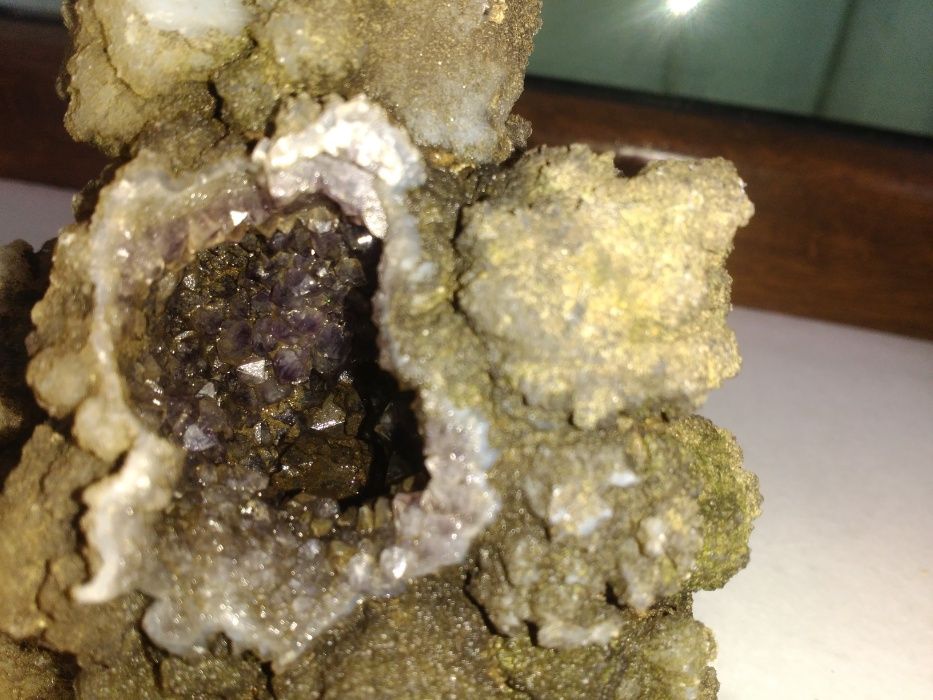 Аметисти кристали калцит самородно олово и много други