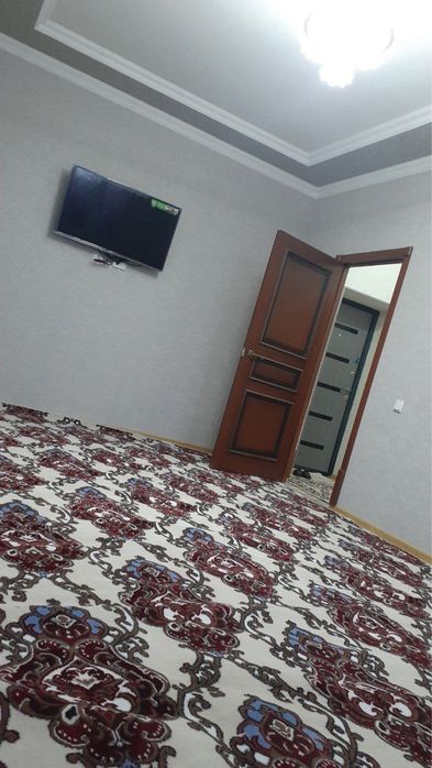 Navoiy sh. Student qizlar kerak 3 ta.