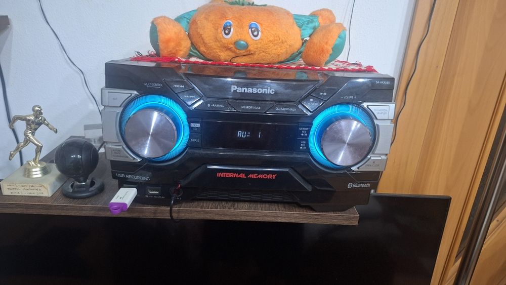 Combină muzicală Panasonic SC-AKX660E-K