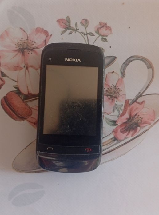 Nokia c2-06 в хорошем состоянии