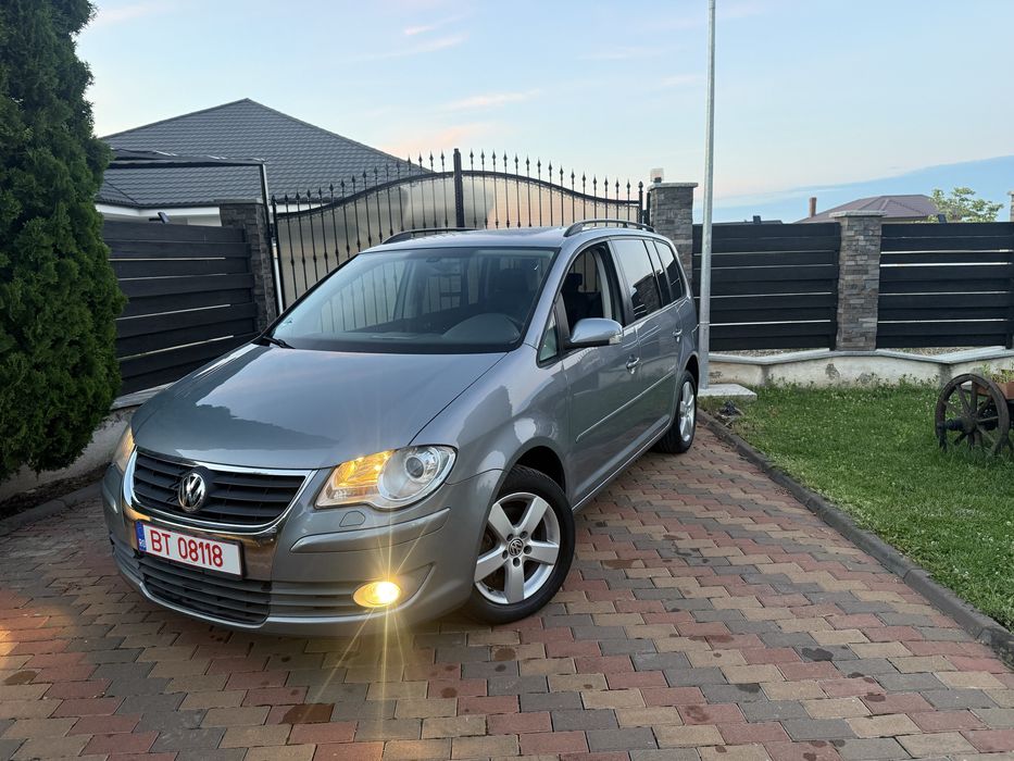 VOLKSWAGEN Touran 2009 — imagine 2