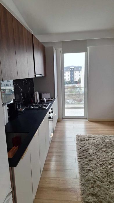 Inchiriere apartament mobilat 2 camere elegant si luminos, terasa mare