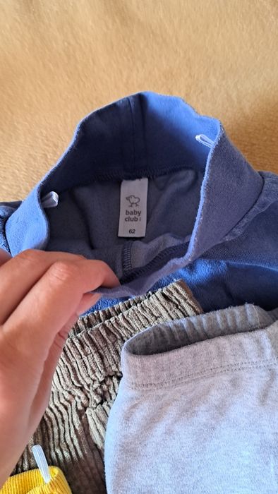 Pantaloni pentru bebe!