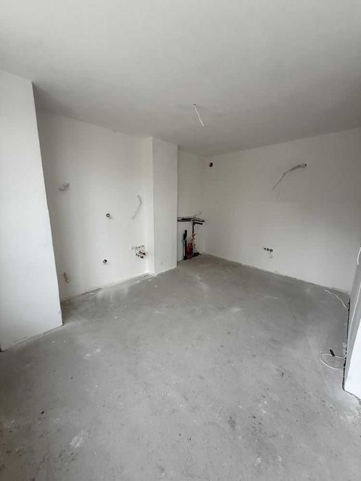 Тристаен апартамент за продажба Кръстова вада