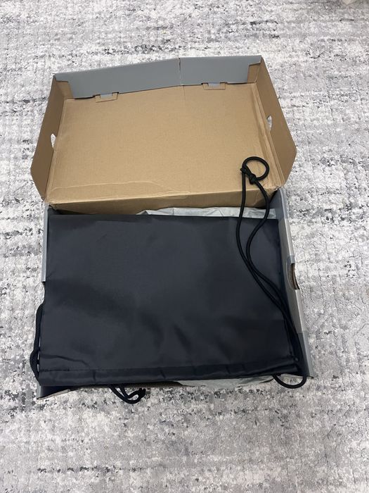 Продам Balenciaga Runner белые