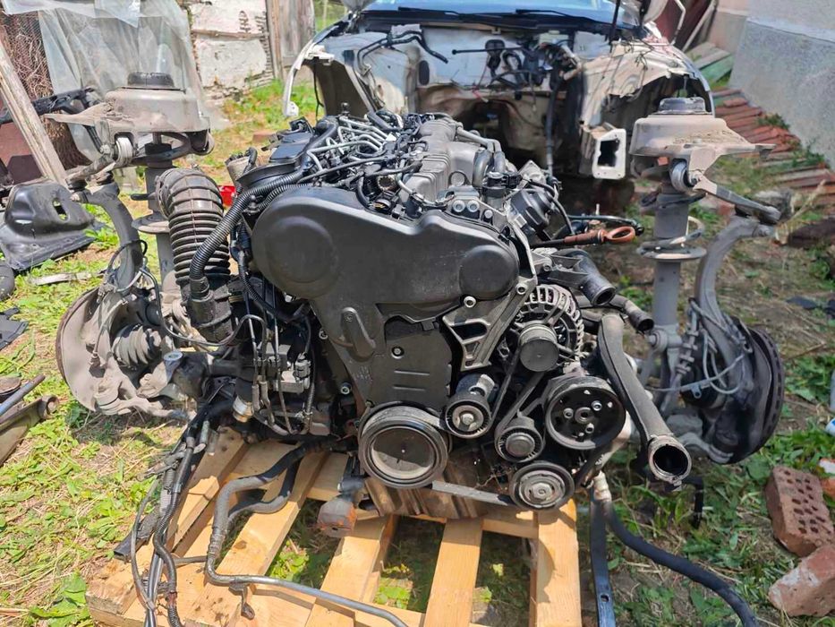 Audi A4 B8 на части