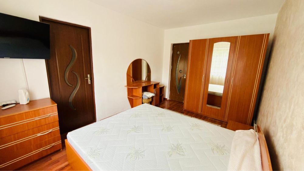 Apartament 3 camere de inchiriat