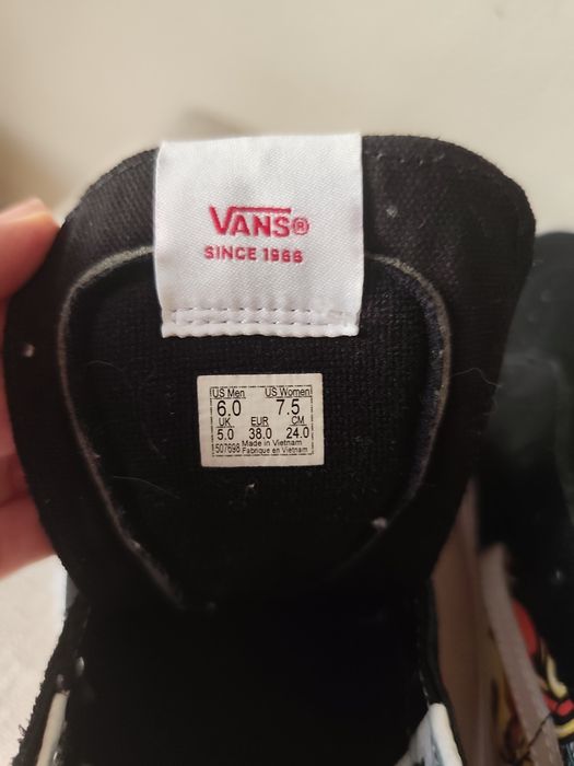 De vânzare încălțăminte sport (Nike, Vans )