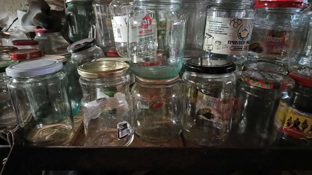 Буркани 680 гр. 550 гр. и др. чисти използвани само веднъж