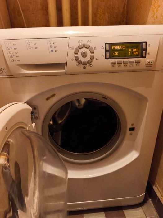 Пералня Hotpoint Ariston ARXD109 6kg