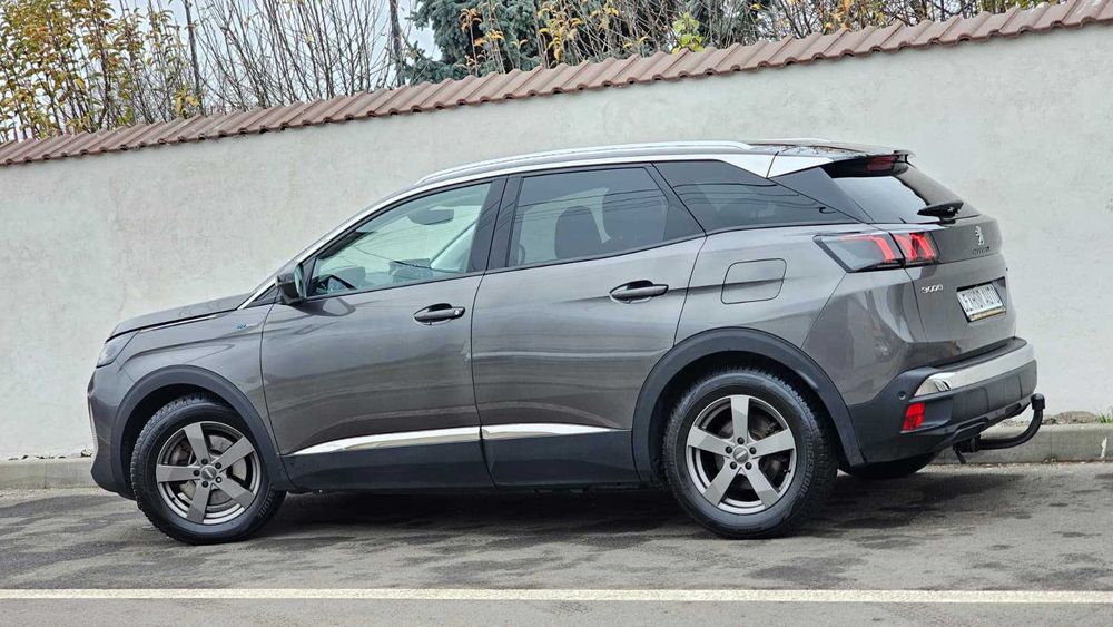 Peugeot 3008 ALLURE 1.6 PureTech 225cp Hybrid 2021 Automat/ Impecabila