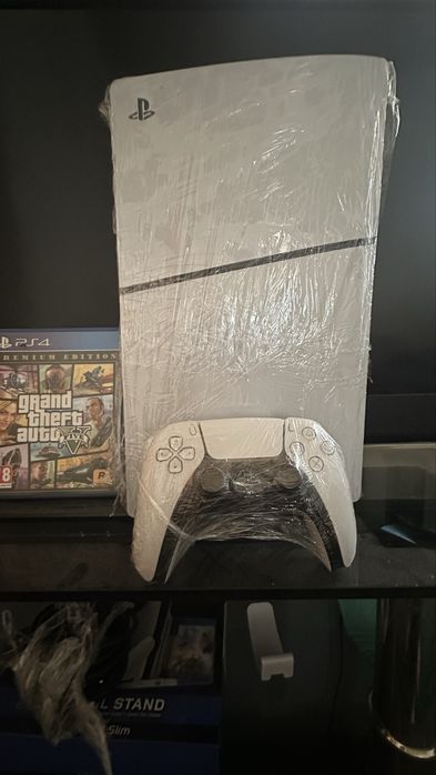 Ps5 slim pro dan keyin turadi