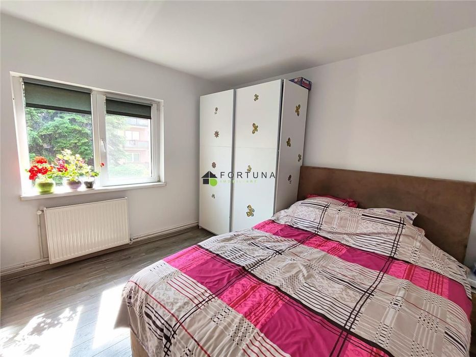 Apartament 3 camere , etaj intermediar - Astra