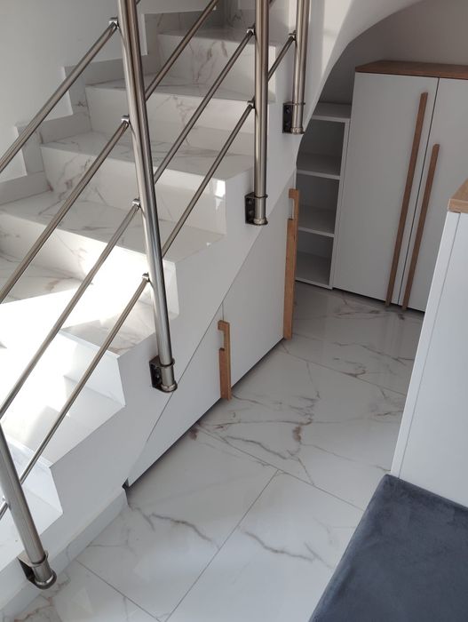 Mobilă la Comandă | Design 3D | Execuție și Montaj | 20+ Ani Experiență