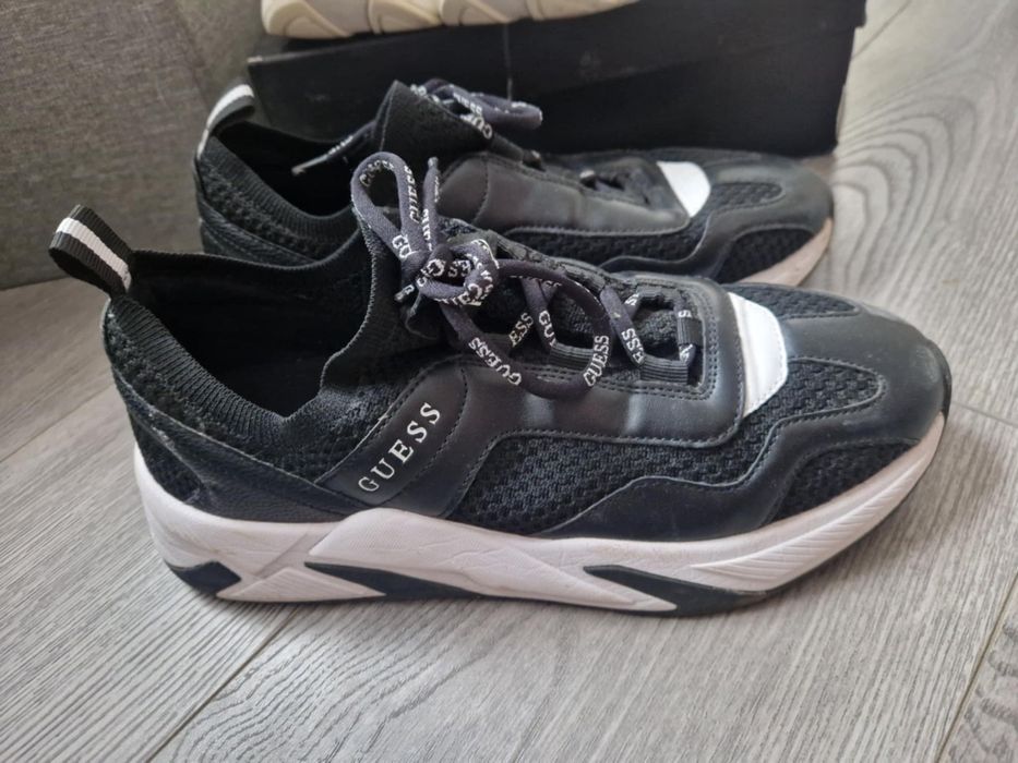 Дамски обувки Pinko и Guess