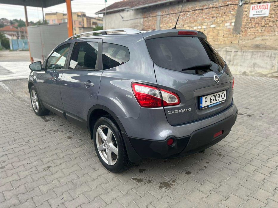Автомобил Nissan Qashqai  5+2