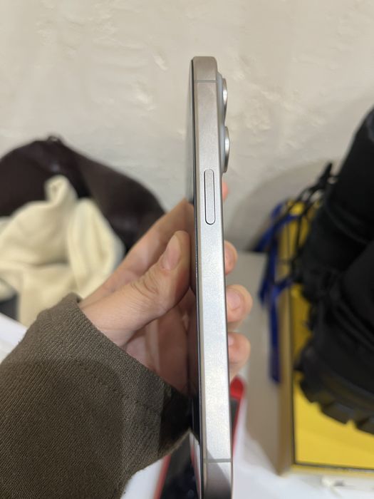 Iphone 15pro titanium