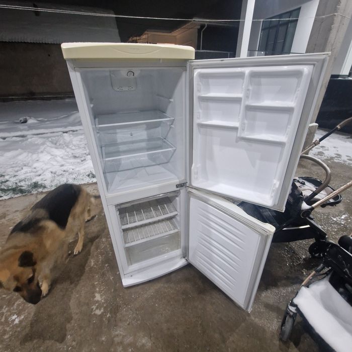 Холодильник бу, в хорошем состоянии