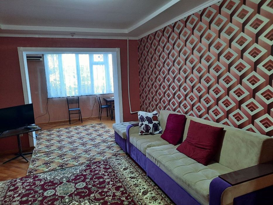 Талаба қизлар учун Чилонзор 8 кварталдан ижарага хонадон. 3 та қиз кк.