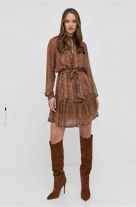 Rochie Guess, în stare excelentă – 300 lei!