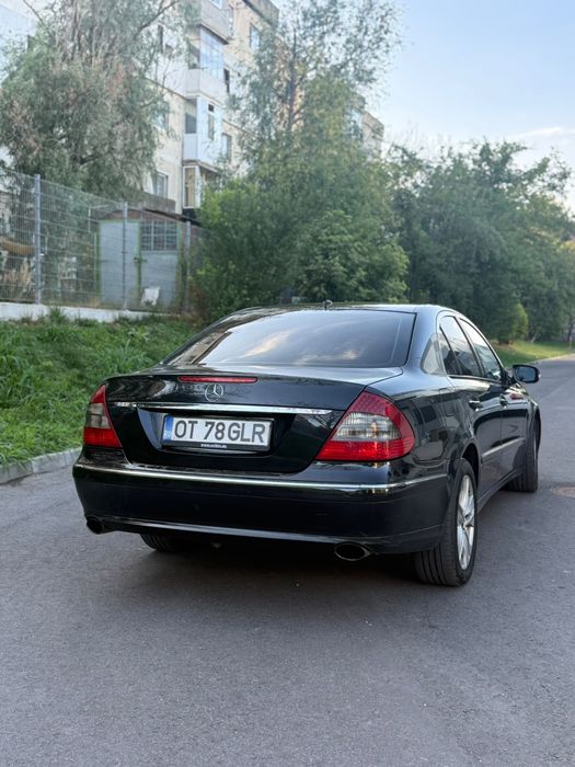 Mercedes-Benz E-Class 320CDI V6