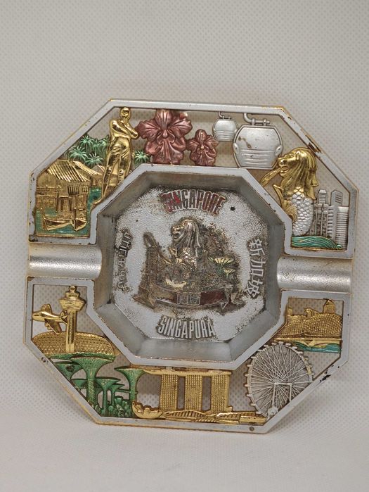 Scrumieră metalică vintage de colecție - Suvenir Singapore