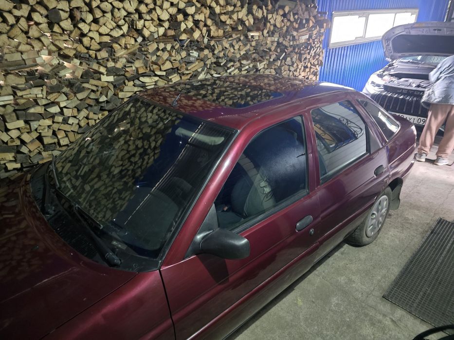 Продам ford escort