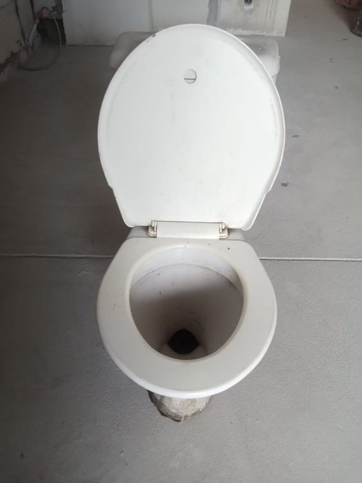 Унитаз Буу состаяние средный