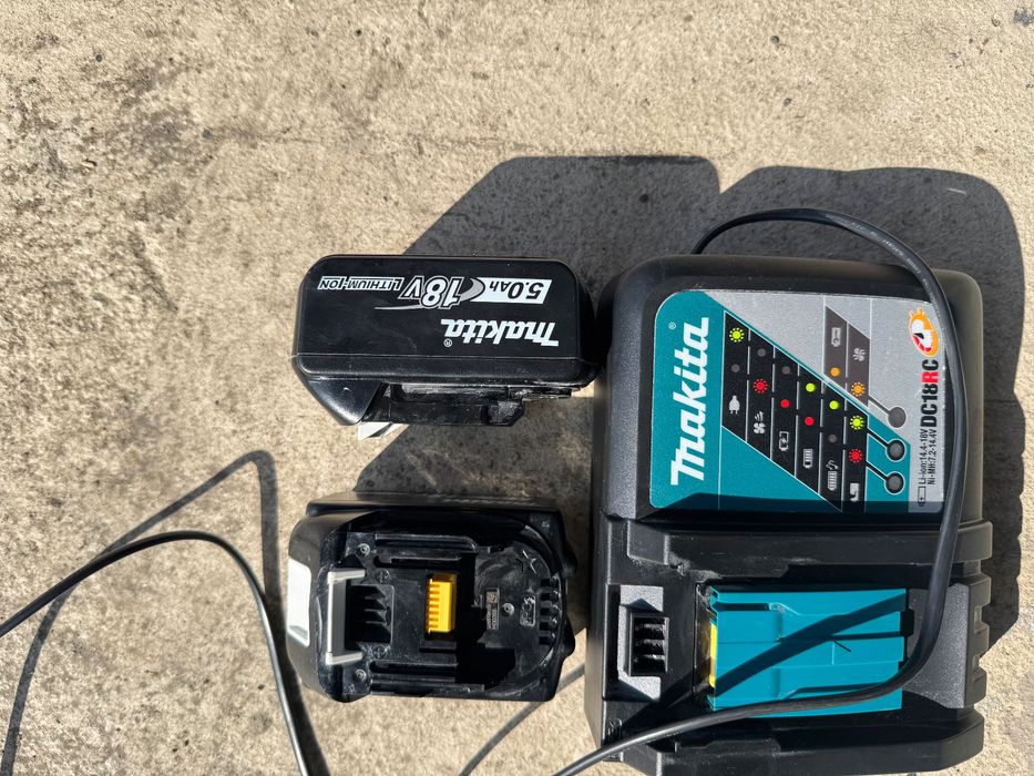 CA NOU Makita DCC501ZJ masina de taiat cu disc (brushless, pe baterii)