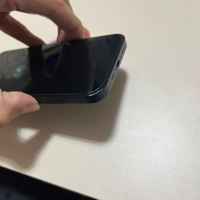 Айфон 13  сатылады