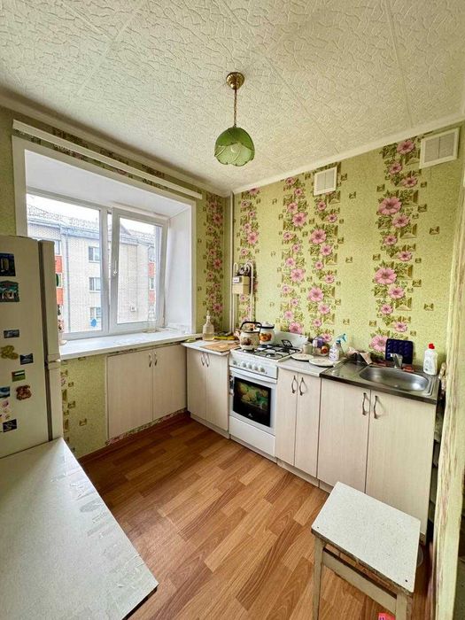 Продам 3 ком. кв. Центр, р-н Океана