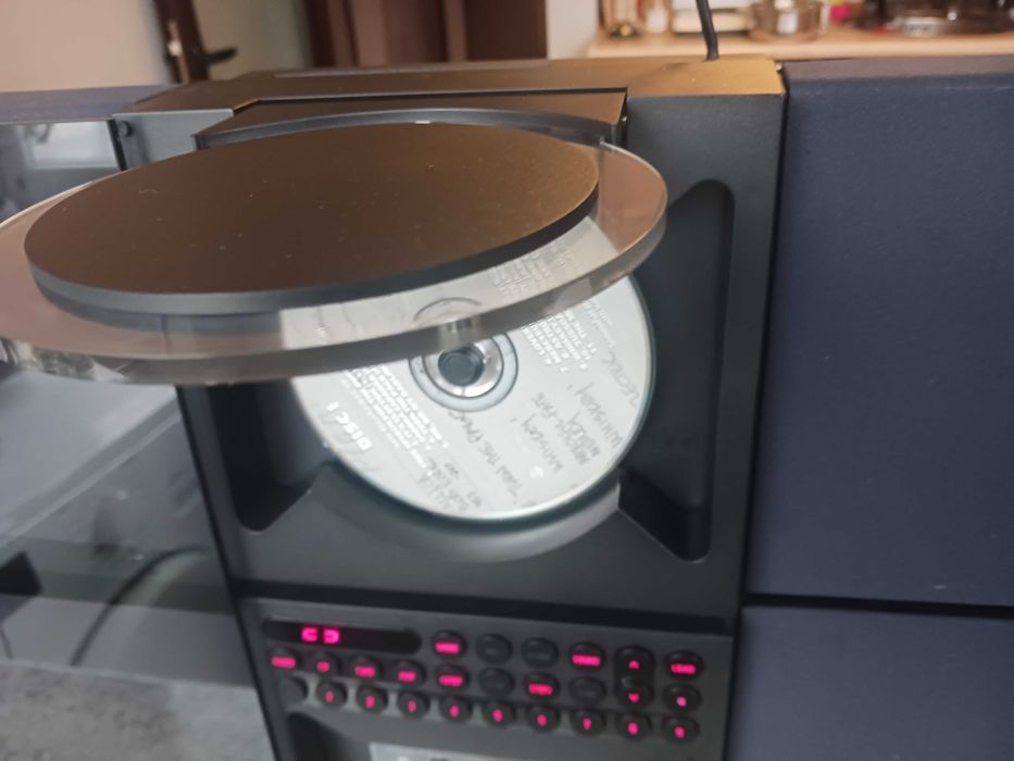 Стар качествен bang olufsen mcmxciii beosound 2000